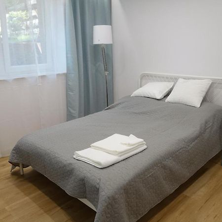Three Rooms Apartment Kraków Exteriör bild