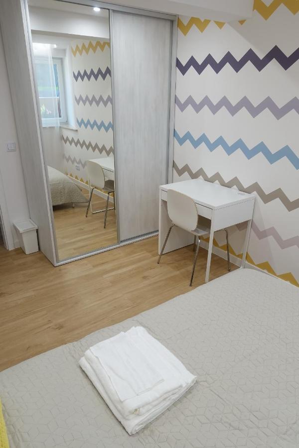 Three Rooms Apartment Kraków Exteriör bild